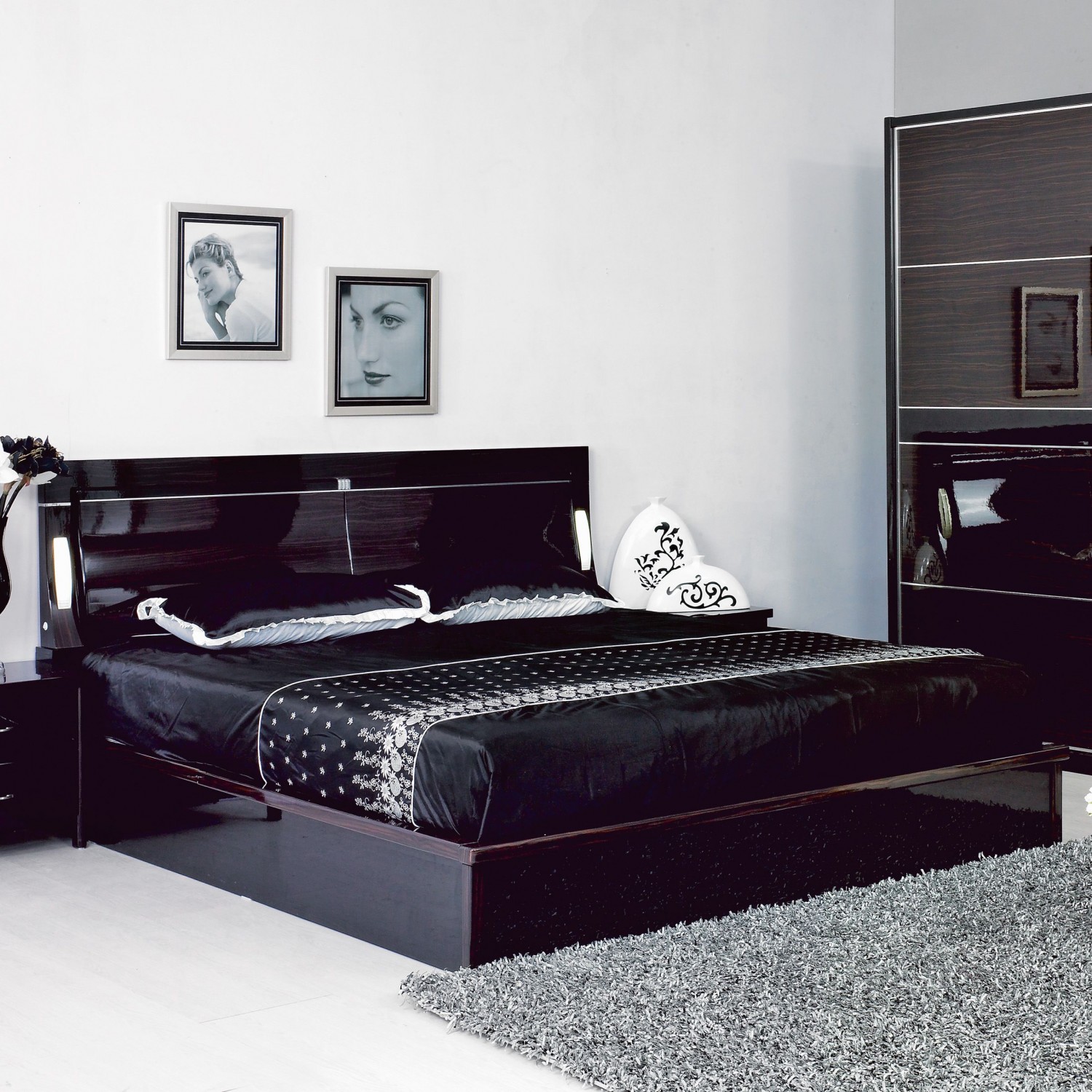 Кровати темного цвета. Черная кровать. Спальня с черной мебелью. Кровать черного цвета. Черный спальный гарнитур.